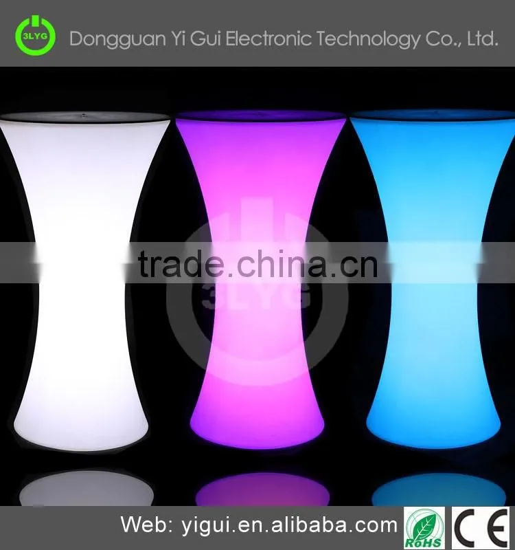 wedding event dining using led light up cube table with glass