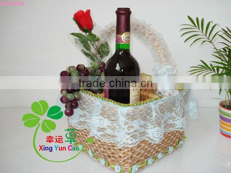 Natural Wicker bottle basket with laced rim and handle (factory supplier)