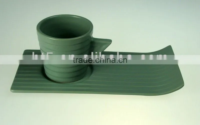 new design customized glazed ceramic coffee cup and rectangular saucer