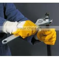 Widly used nitrile coated oil resistant work glove