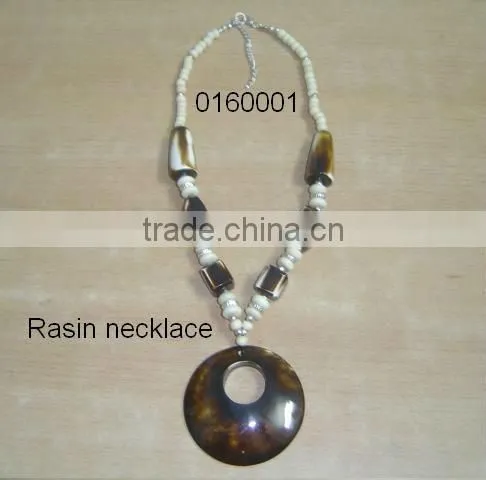 Emerald Imitation necklace