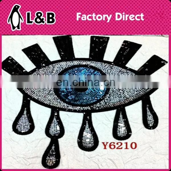 colored fashionable cute patches embroidered patches