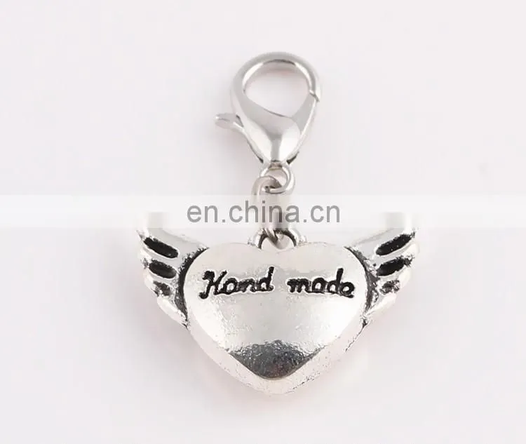 Custom metal 3d heart shaped keychain silver keychain 3d heart keychain with wings