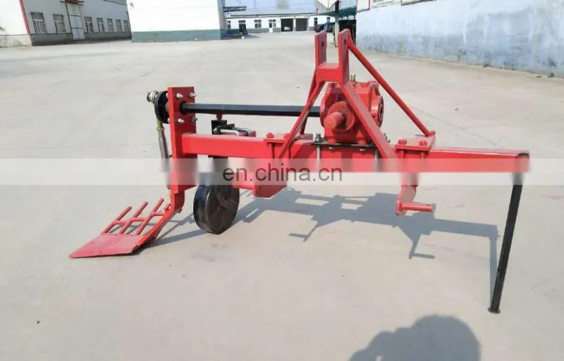 New designed tractor mounted scallion harvester /ginger harvesting machine for sale