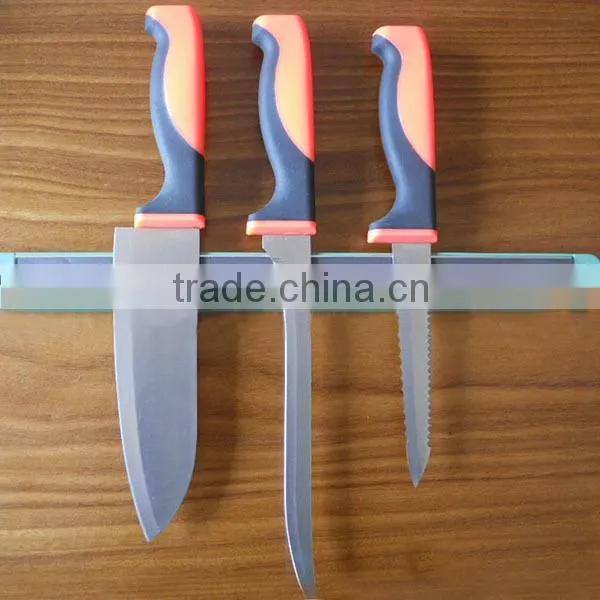 2015 Different size kitchen wall mounted plastic Magnetic knife storage strip magnetic knife holder rack