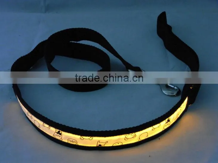 China Pet Supplies Uninterrupted In abundant supply shimmering & Glowing Led Dog Leads Pet Leashes