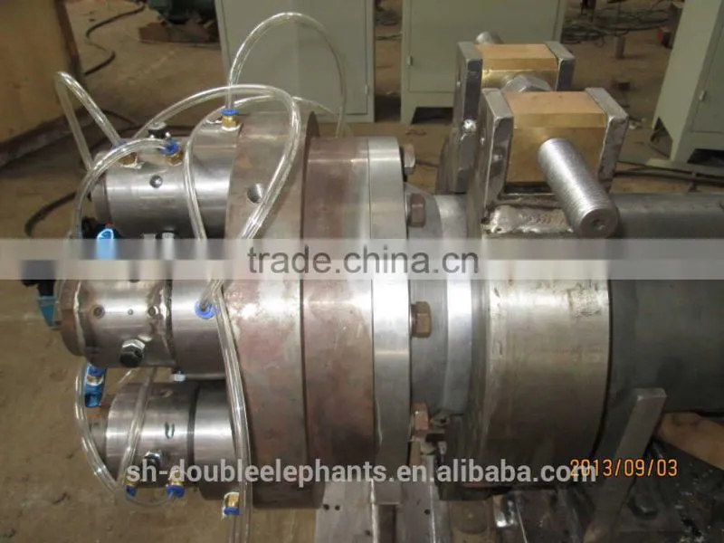 PLASTIC EXTRUDER MACHINE