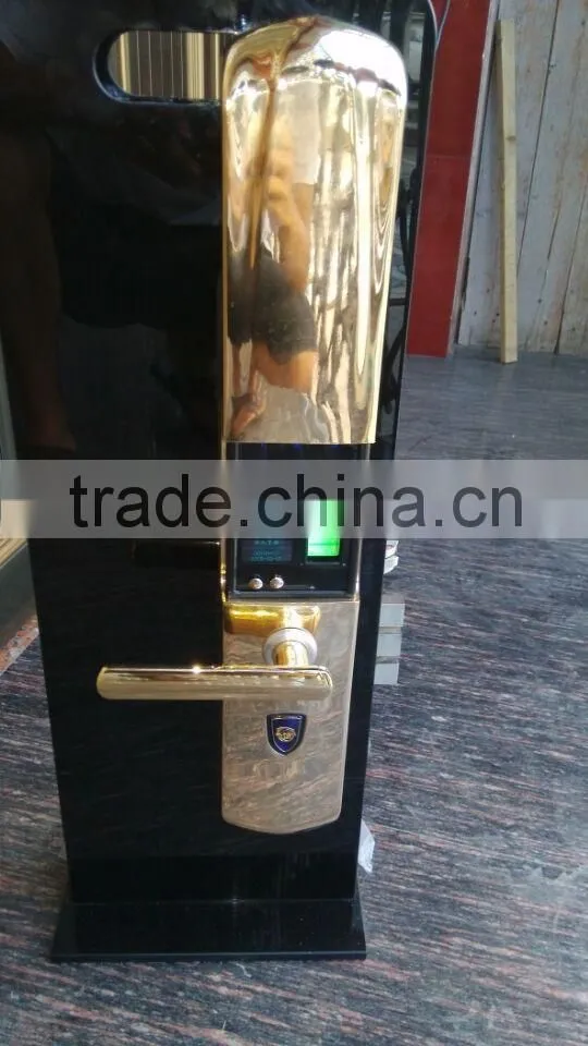 2015 Fingerprint identification combination lock