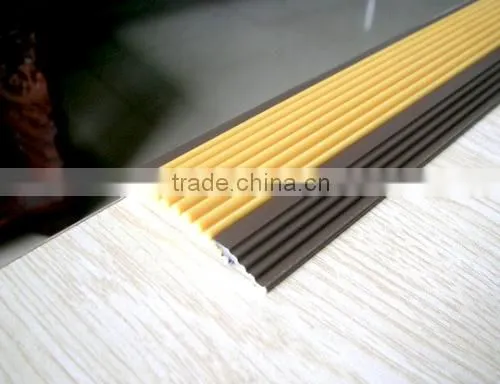 Black Rubber stair step nosing/step edging/stair nosing for antislip strip of stair case in hospitai /school