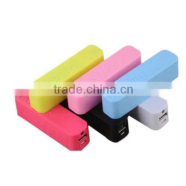 Popular Hot Items Slim Power Bank ,With 18650 Lithium Batteries,A USB Interface,Connector 4Pcs