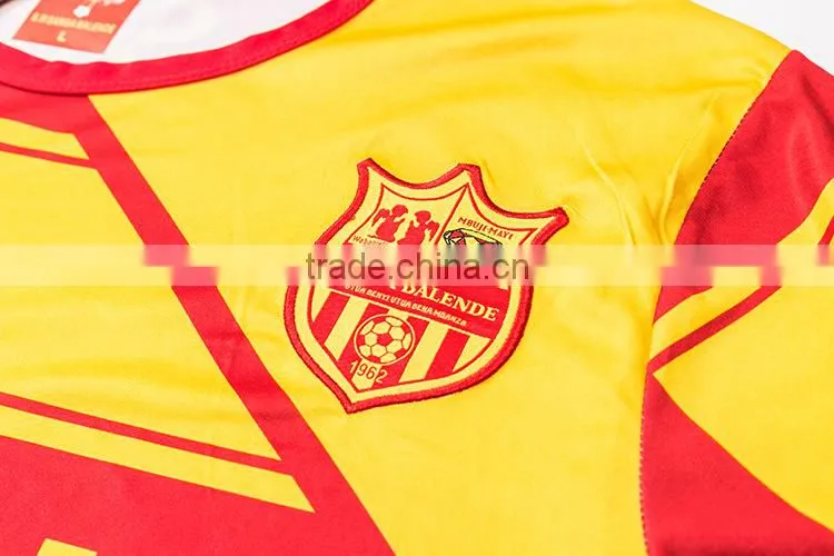 Custom made soccer uniforms, soccer kits and soccer training suit, soccer jersey and soccer shorts