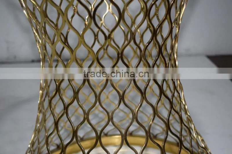 CN8014 Modern golden mesh base design clear glass top coffee table and side table.