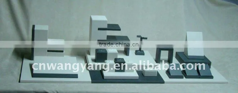 set of jewelry holder