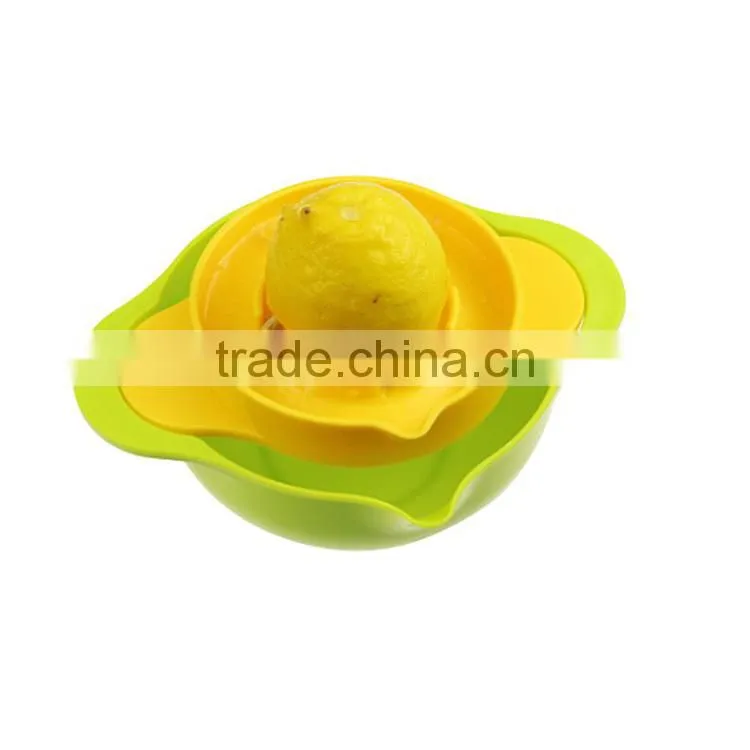 high quality manual plastic lemon squeezer with scale