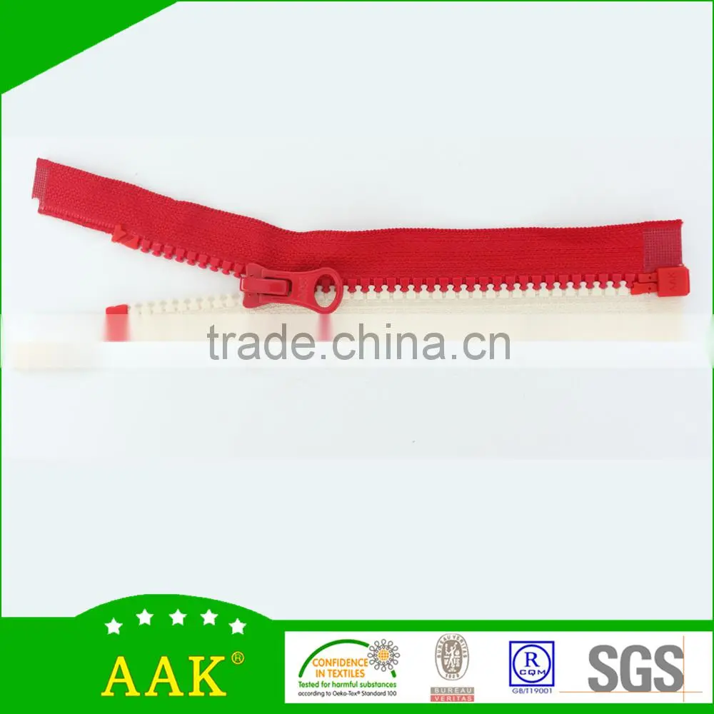 Zipper for jacket open ended 5# resin teeth in two colors tape each side