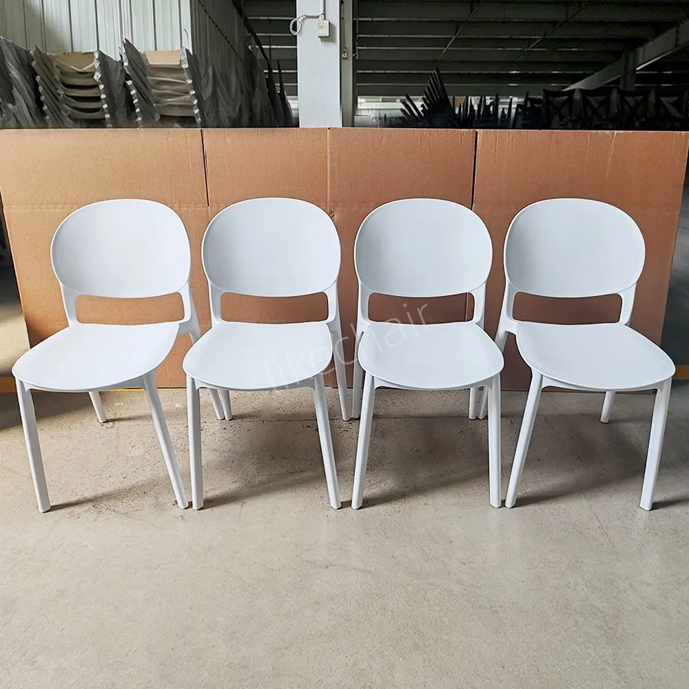 Plastic-chair2-IMG_20260503_104333.jpg