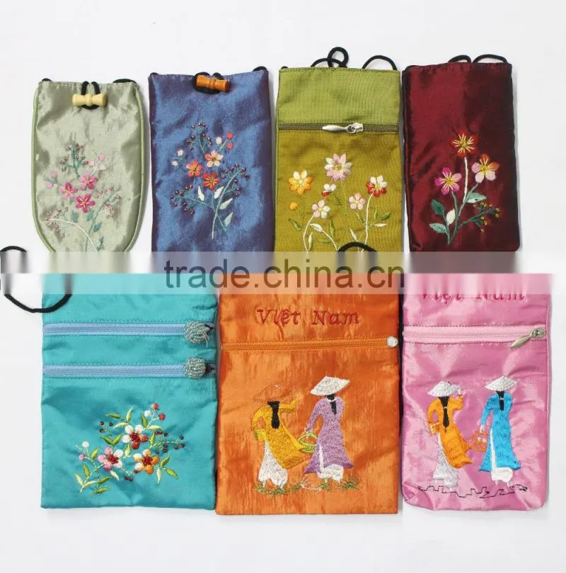 Ribbon embroidery small pouch