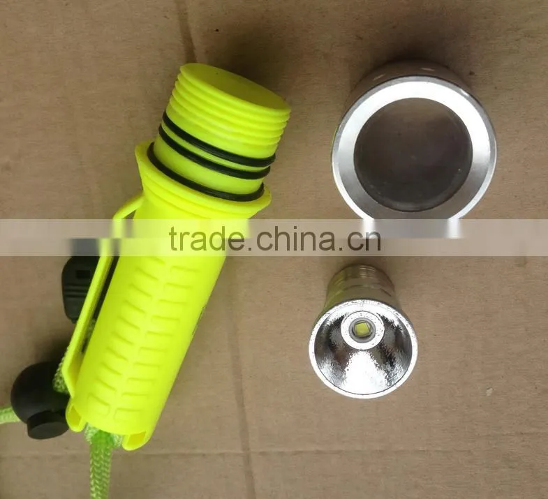 Wholesale xm-l T6 Diving Flashlight Flashlight Type and LED Light Source portable Diving lights