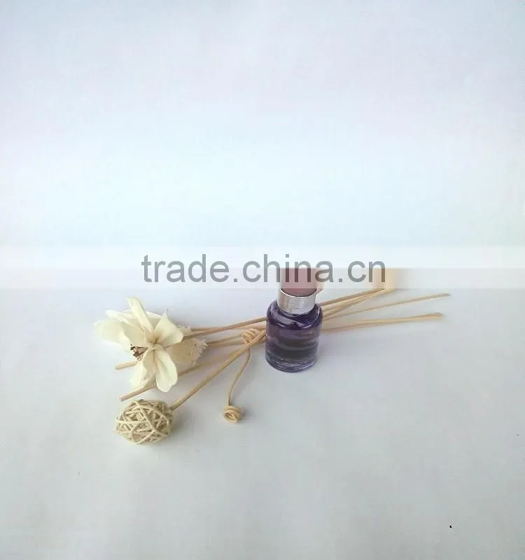 Wholesale Aroma Scented Reed Diffuser With Glass Fragrance Bottle,Aroma Rattan Sticks,Sola Flower