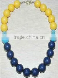 Green Arylic Beads Claw With Crystal Necklace