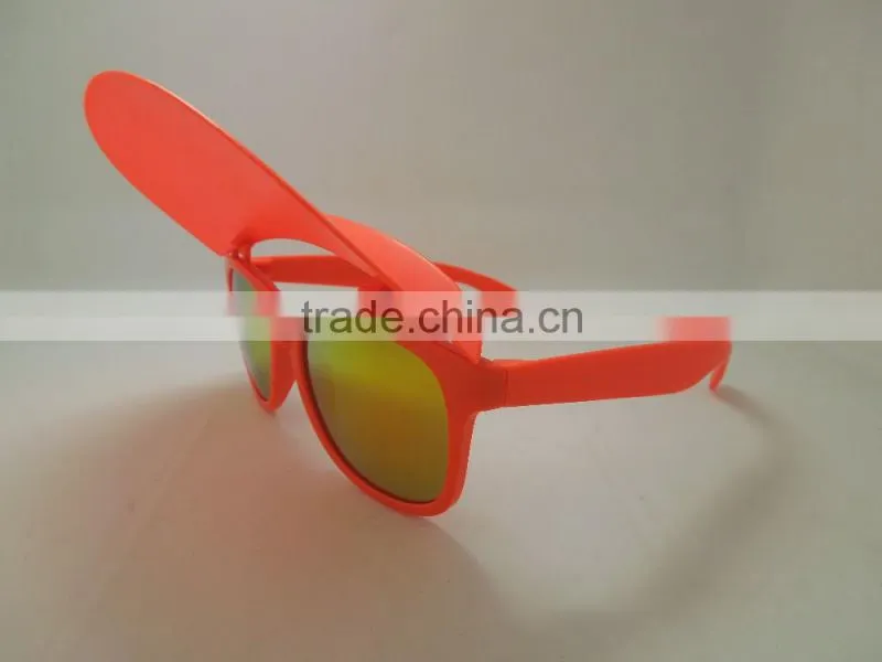 Customized fashionable sunglasses for promotion
