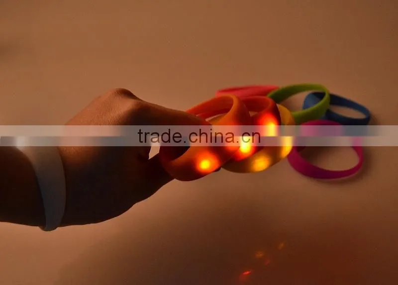 2016 new products motion activated led bracelet