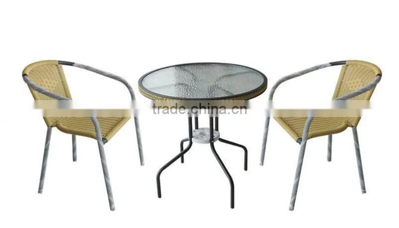 Table & Chairs