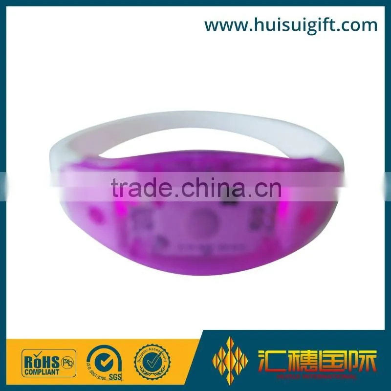 Cheap custom design gleamy silicone custom bracelet