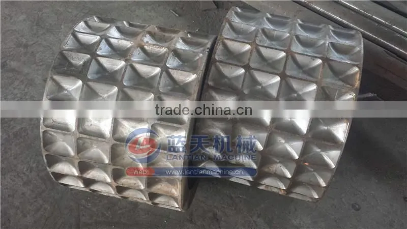 Good Quality Ball Press Machine/ Iron Powder Ball Press Machine/ Dry Powder Ball Pressing Machine