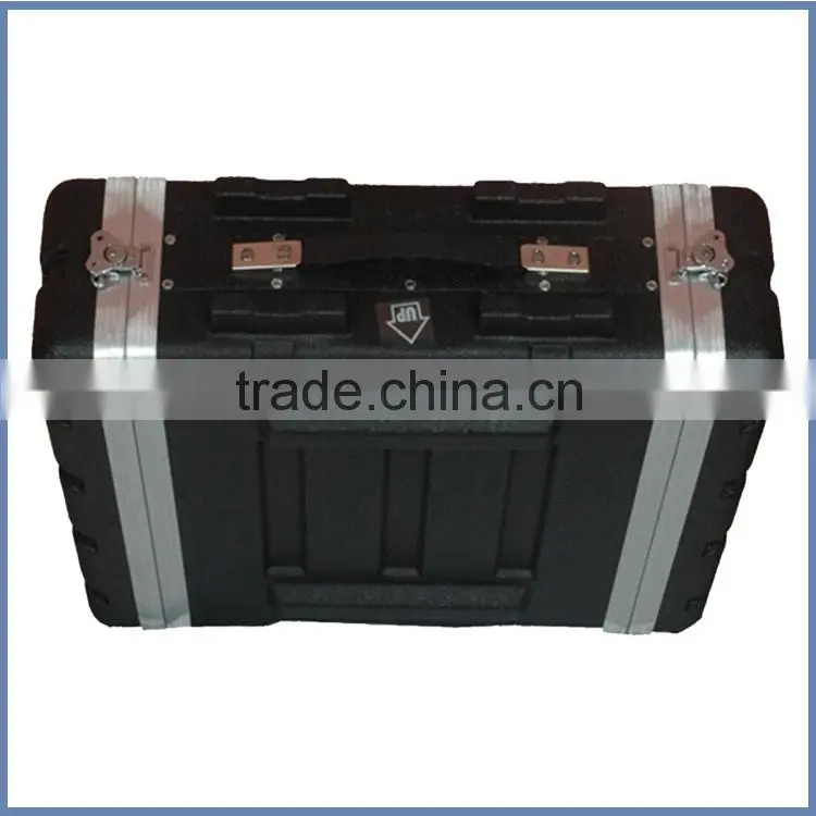 Portable guitar flight case