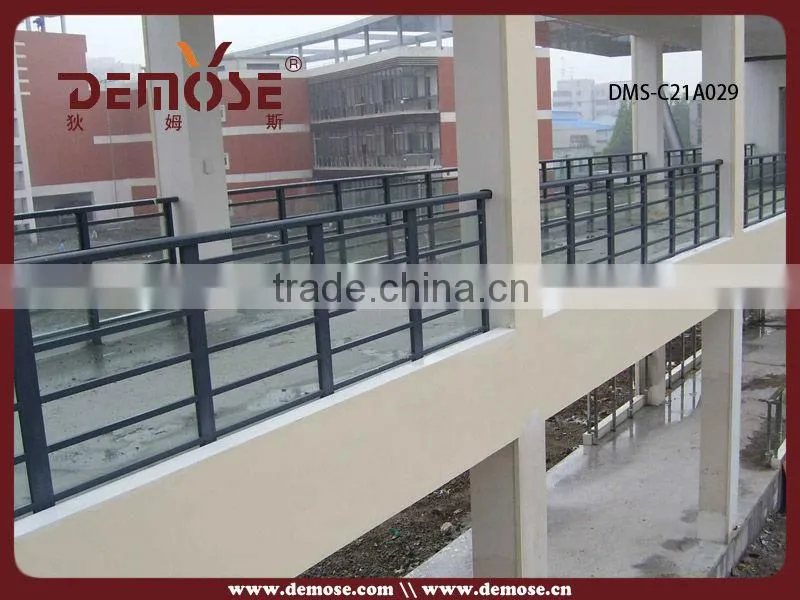 modern aluminum handrail balcony design