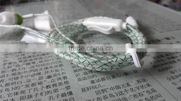 Universal in Ear Headphones High Quality OEM Earphone 3.5mm Earbuds For Mobile Phone