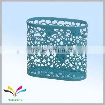 New product on china market embossing portable cup holder