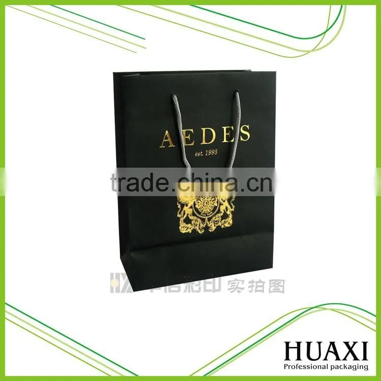 Custom logo matt laminated clothings packing white bags