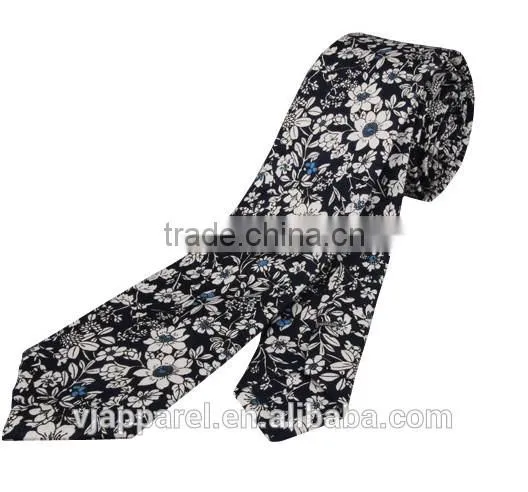 Cotton Tie In Navy Floral