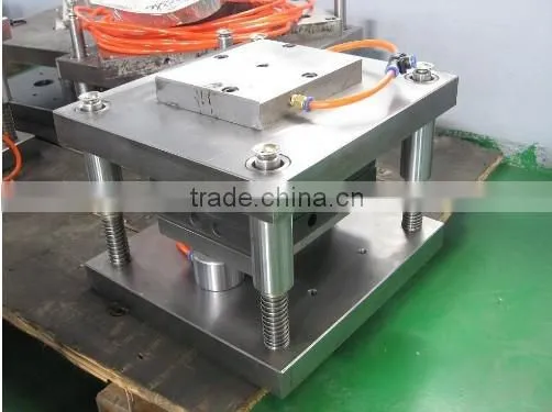 Aluminum foil container making machine