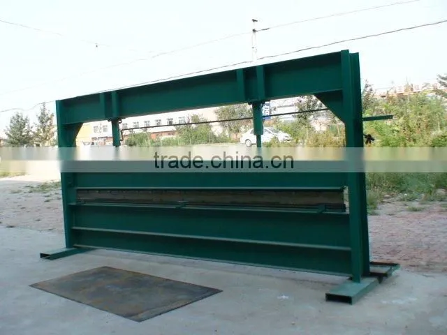 Roof bending machine