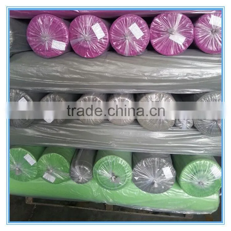 Microfiber cleaning cloths for glass