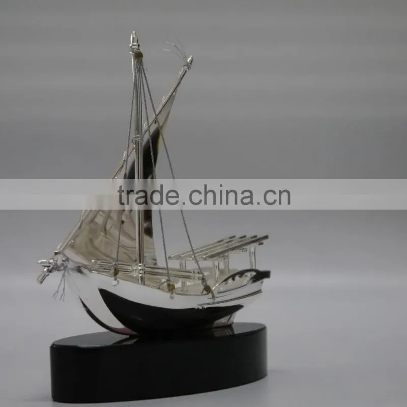 2017 NEW DESIGN real golden plated Dhow Model For kuwait Gifts