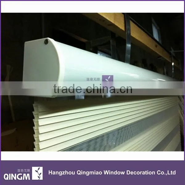 High Quality 100% Polyester Material Roller Type and Horizontal Pattern Zebra Blind Fabric