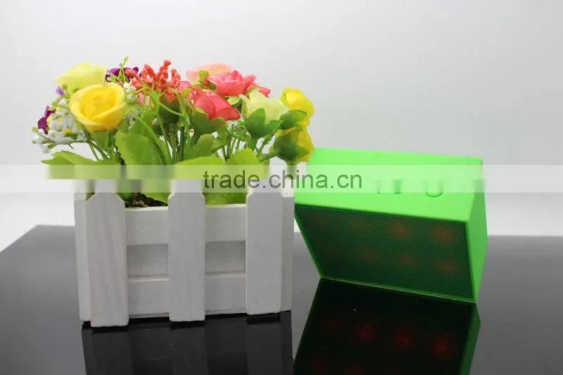 Bluetooth Speaker With LED light, Disco Light Bluetooth Speaker,Music Mini Bluetooth Speaker With Fm Radio /Handsfree Function