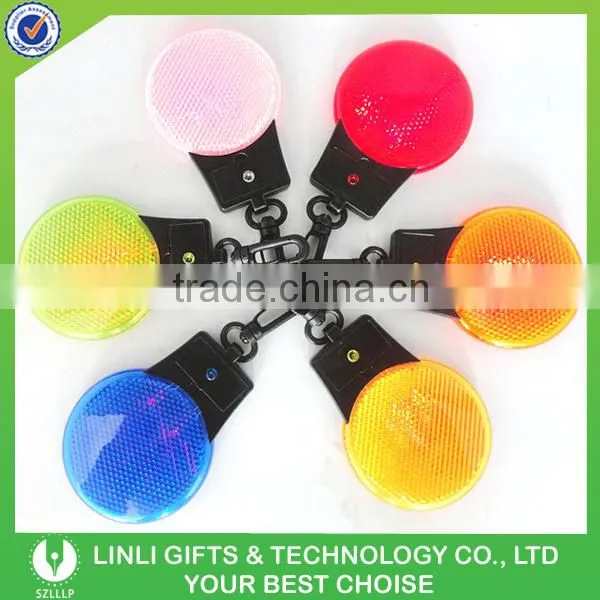 Customized Logo Keychain Reflector Flashing In The Dark
