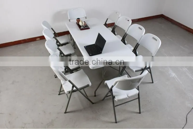 6Foot Outdoor Fold-in-half Table