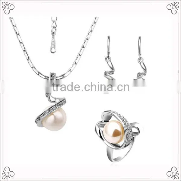 Necklace,Earring ,Ring Fashion Pearl Jewelry Set For Fashionistas