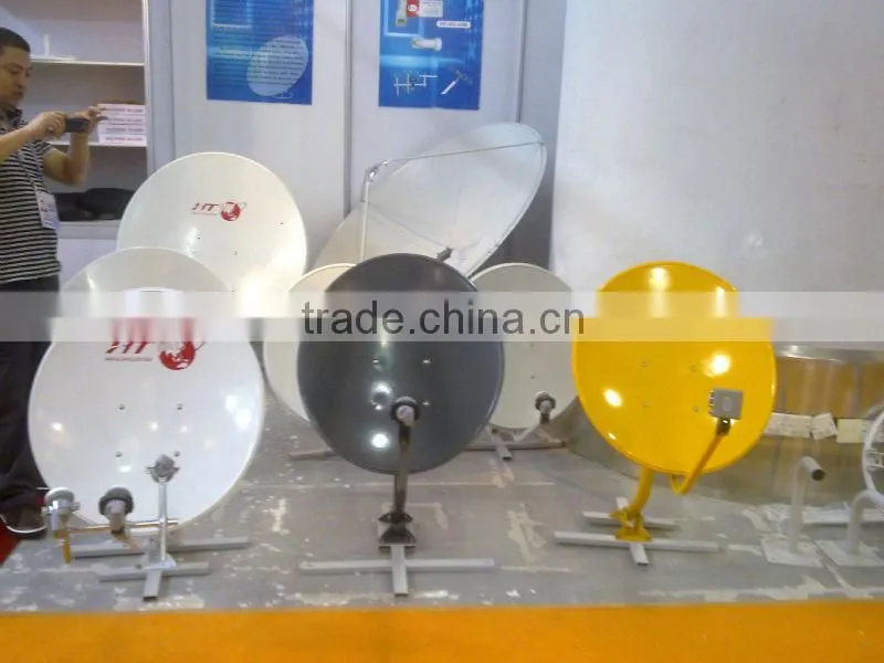 flat satellite antenna