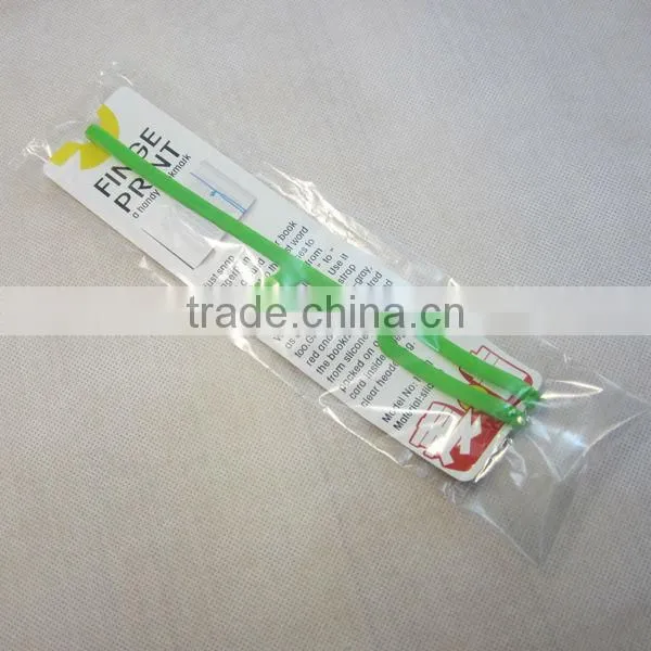 silicone made beautiful 3d pointing finger bookmark