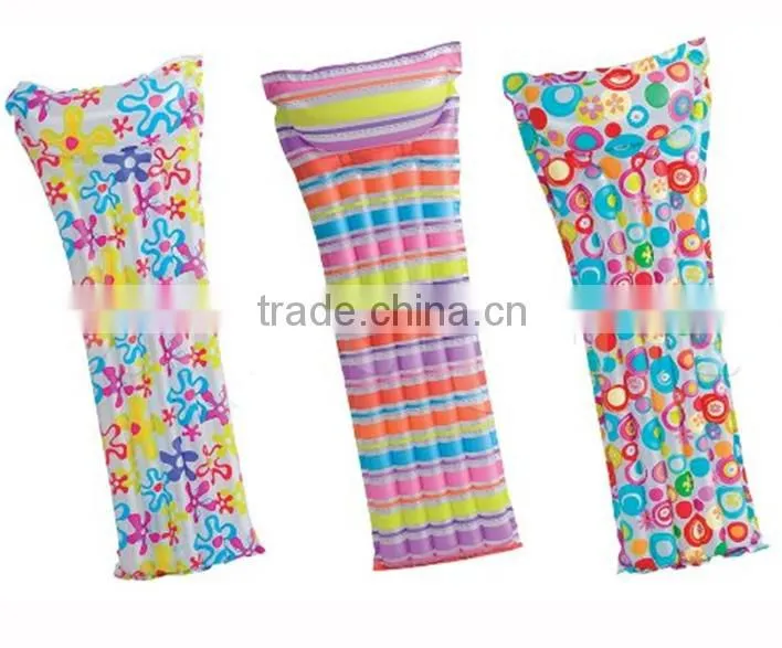 Inflatable beach mattress, colourful pvc beach air mattres for sale