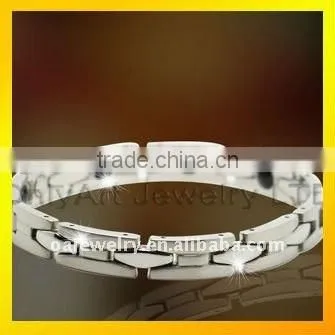 Low Price Jewelry Good Quality Charm Bracelet Stainless Steel Jewelry Bracelet