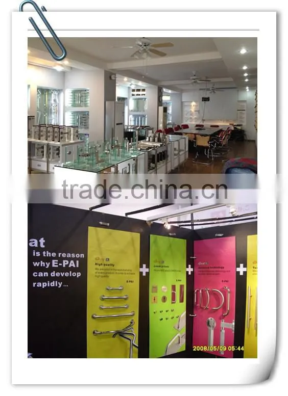 pull handle sliding door for mall door with lock