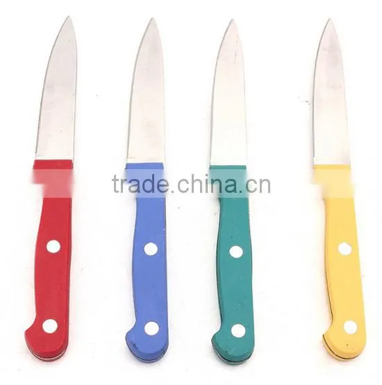 utility knife with blades